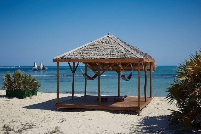 Hängematte am Strand in Entremer Belo Sur Mer