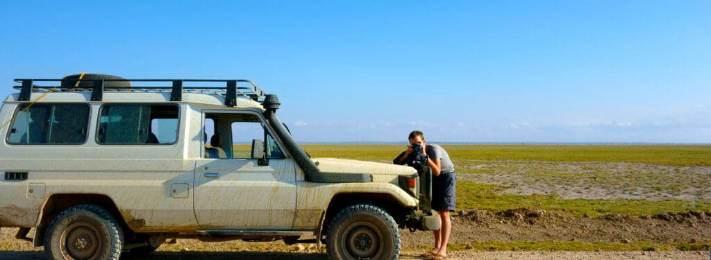 Landcruiser-Kunde macht ein Foto in Kenia
